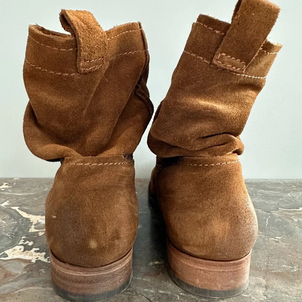 FRYE Cara Suede Short Boots - Distressed in brown Size 8.5 Barely Worn - Picture 9 of 14